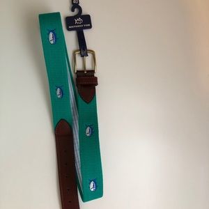 Southern tide men’s belt size 40